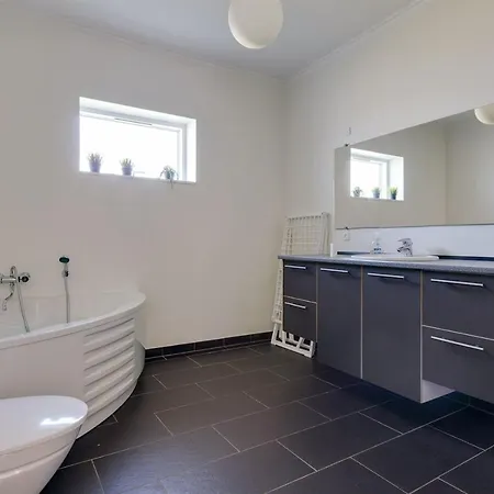 Three-bedroom Holiday In Holiday home Hals
