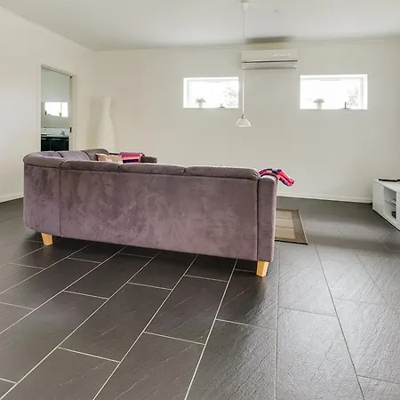 Holiday home Three-bedroom Holiday In Hals